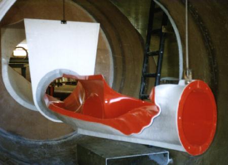 [Il montaggio all'interno di un pozzetto in PRFV]