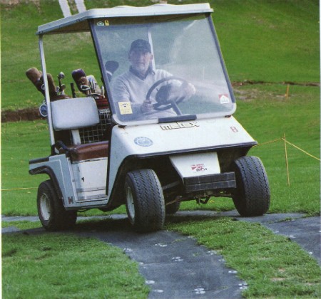 [Pavimentazione in un campo da golf]
